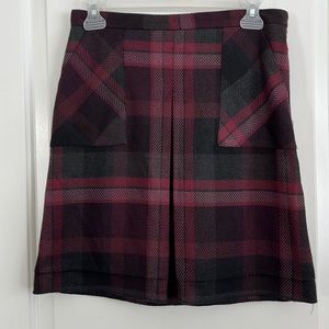 Le Chateau plaid skirt size 4